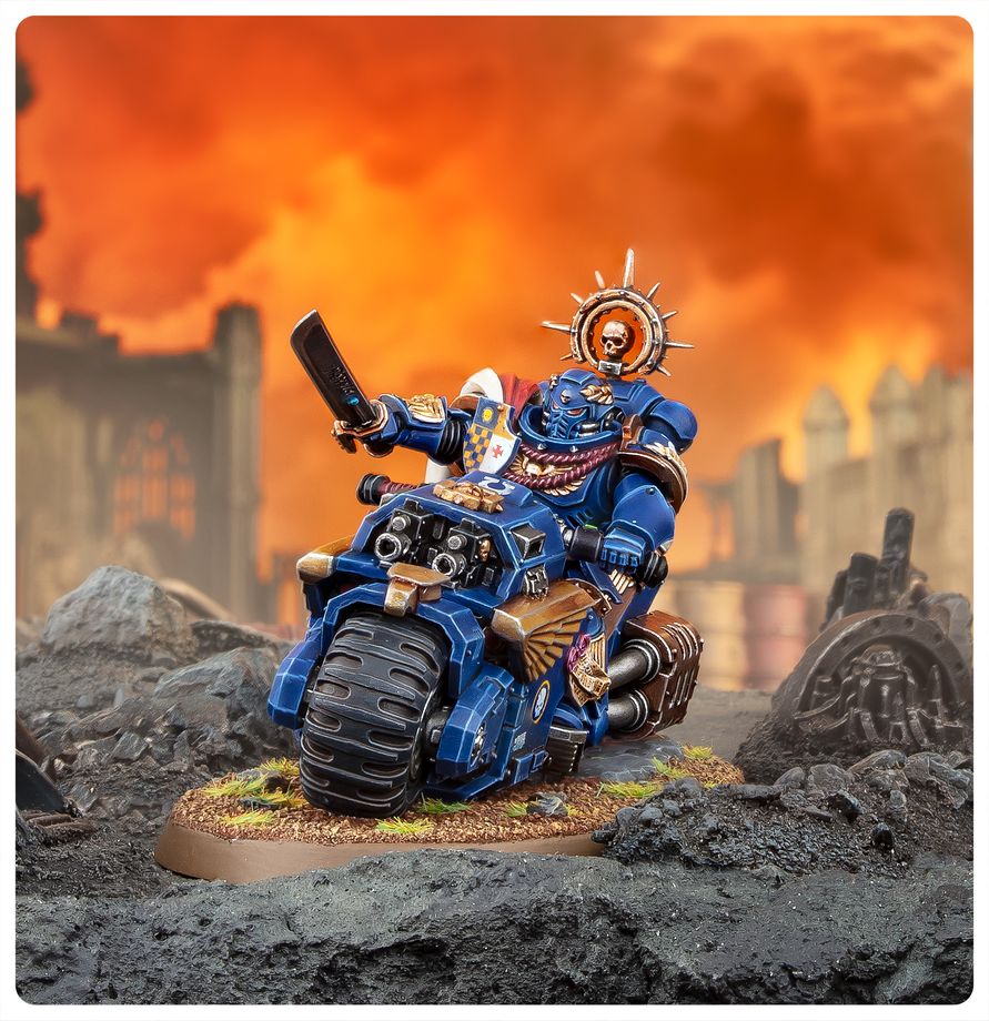 Space Marines: Captain on Bike